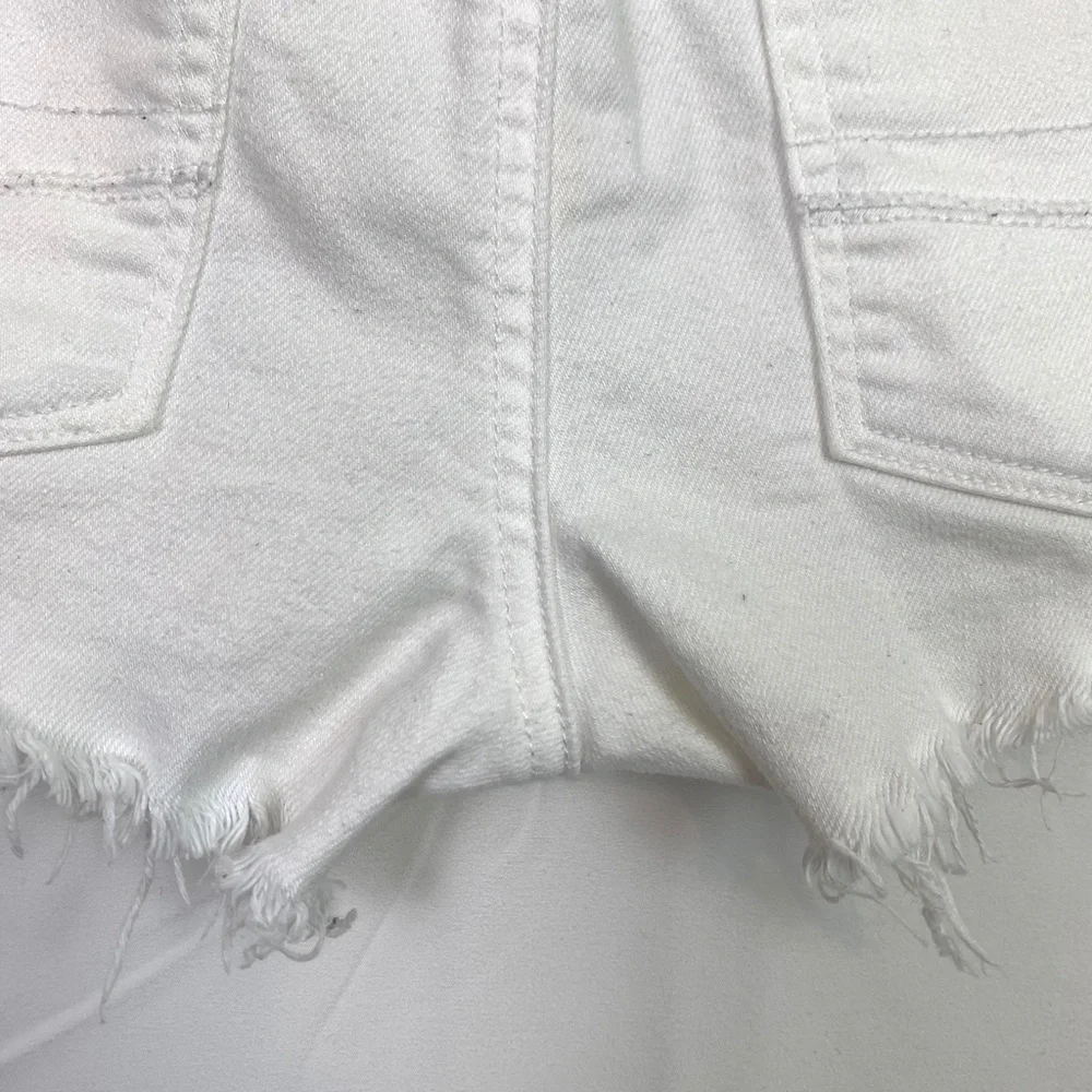 AMERICAN EAGLE White Lace HI-RISE SHORTIE Shorts 6 - Picture 14 of 16